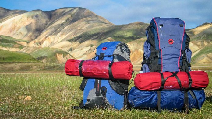 Tips-for-Selecting-the-Most-Excellent-Hiking-Backpack-on-EZGuestPost